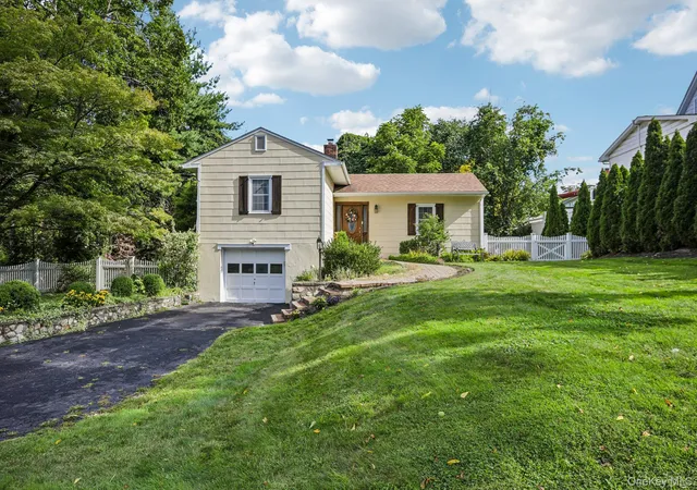 Photo 1 of Single family home for sale at 1 Brentwood Dr, Mount Pleasant, NY 10570 | MLS# 1048822 | Listing updated on 2026-09-12