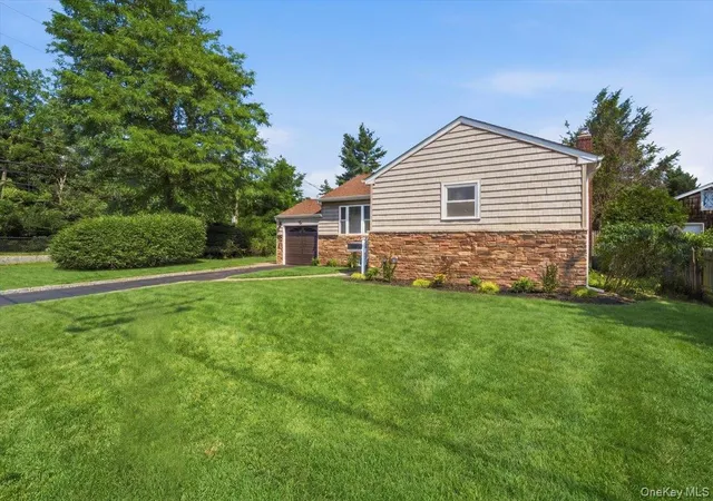 Photo 2 of Single family home for sale at 1 Rocco Dr, Huntington, NY 11731 | MLS# 1048824 | Listing updated on 2026-10-02