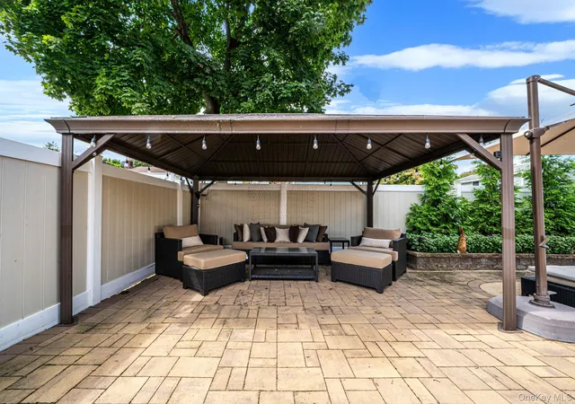 Photo 4 of Single family home for sale at 16 Bragg Dr, Brookhaven, NY 11755 | MLS# 1048873 | Listing updated on 2026-09-20