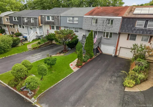 Photo 1 of Single family home for sale at 13 Old Anvil Ln, Middletown, NY 10940 | MLS# 1048889 | Listing updated on 2026-09-15