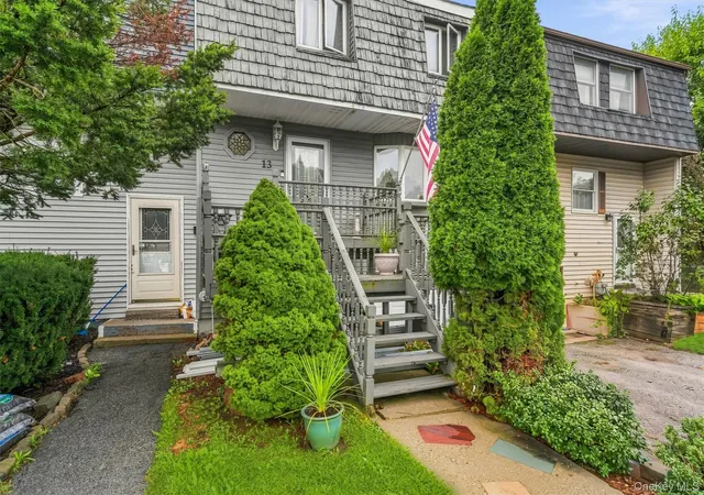 Photo 2 of Single family home for sale at 13 Old Anvil Ln, Middletown, NY 10940 | MLS# 1048889 | Listing updated on 2026-09-15