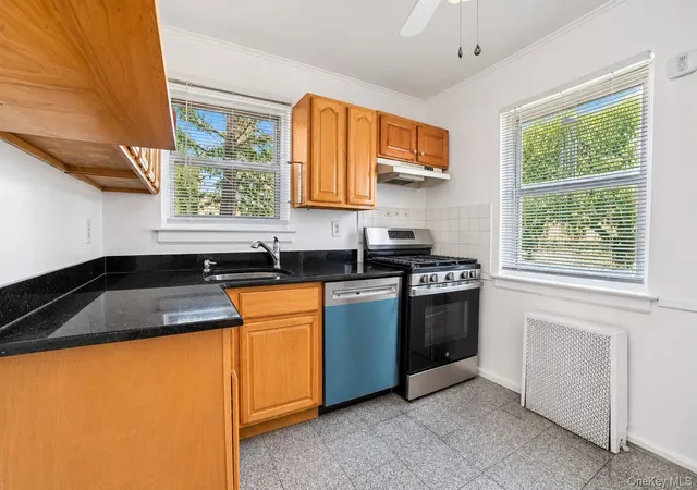 Listing Photo 4 - Condo for sale in building located at 260-13 74th Ave, New York, NY 11004 - Unit #1 G