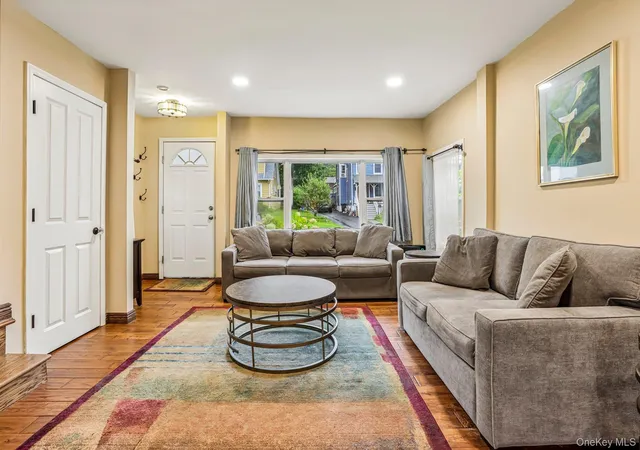 Photo 3 of Single family home for sale at 47 White Ave, Orangetown, NY 10960 | MLS# 1048920 | Listing updated on 2026-09-13