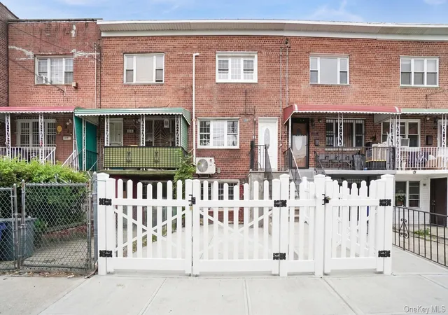 Multi family home for sale at 3343 Mickle Ave, New York, NY 10469 | MLS# 1048936