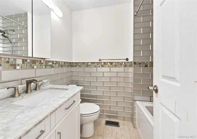 Photo 3 of Condo for sale at 217 Sunset Blvd #9217G, New York, NY 10473 | MLS# 1048954 | Listing updated on 2026-09-28