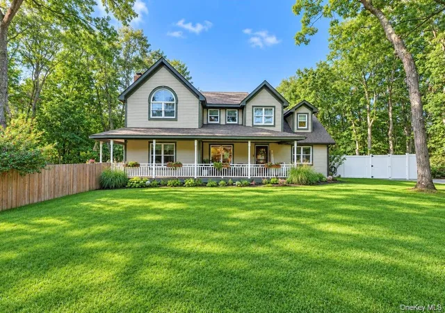 Photo 2 of Single family home for sale at 15 Hillcrest Ave, Brookhaven, NY 11777 | MLS# 1048964 | Listing updated on 2026-09-13