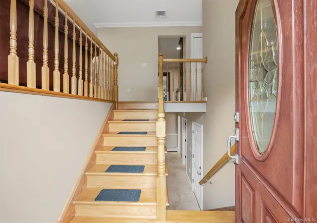 Photo 3 of Sale Pending at 14 Karl Ct, Clarkstown, NY 10920 | MLS# 1048983 | Listing updated on 2026-09-17