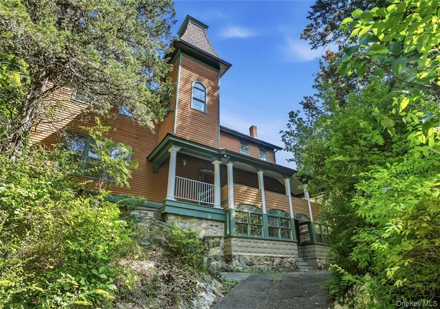 Photo 1 of Single family home for sale at 81 Glendale Rd, New Castle, NY 10562 | MLS# 1048991 | Listing updated on 2026-09-12
