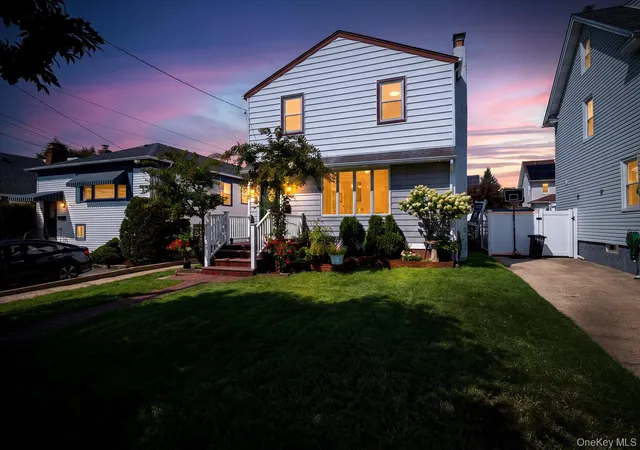 Single family home for sale at 48 W Windsor Pkwy, Hempstead, NY 11572 | MLS# 1049001