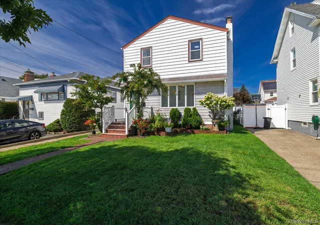 Photo 1 of Single family home for sale at 48 W Windsor Pkwy, Hempstead, NY 11572 | MLS# 1049001 | Listing updated on 2026-09-29