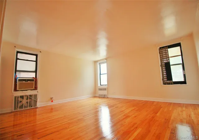 Photo 3 of Condo for sale at 8830 182nd Street #3E, New York, NY 11423 | MLS# 1049013 | Listing updated on 2026-10-15