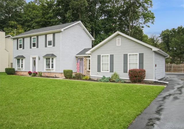 Photo 2 of Sale Pending at 183 Fulton St, Poughkeepsie (town), NY 12601 | MLS# 1049018 | Listing updated on 2026-10-09