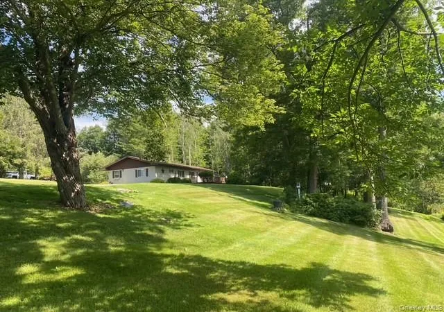 Photo 2 of Single family home for sale at 10 Lakeview Rd, Delaware, NY 12750 | MLS# 1049042 | Listing updated on 2026-09-15