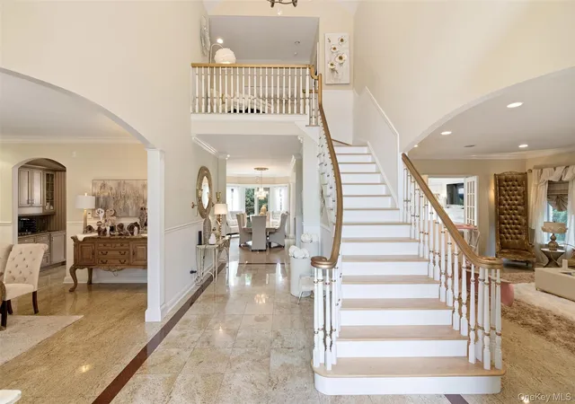 Photo 4 of Single family home for sale at 15 Peppermill Ln, Huntington, NY 11746 | MLS# 1049045 | Listing updated on 2026-09-16