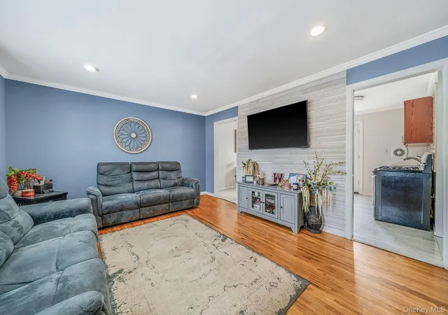 Photo 2 of Single family home for sale at 24 Lantern St, Huntington, NY 11743 | MLS# 1049147 | Listing updated on 2026-10-03