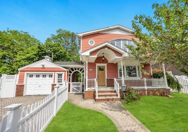 Photo 3 of Single family home for sale at 2331 Neptune Ave, Hempstead, NY 11783 | MLS# 1049160 | Listing updated on 2026-10-03