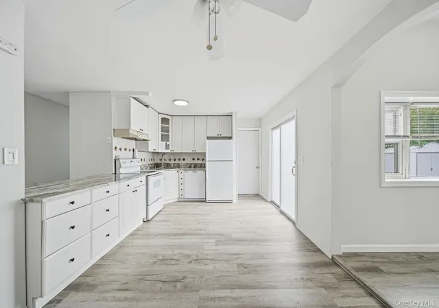 Photo 2 of Single family home for sale at 9 Carson Ln, Brookhaven, NY 11763 | MLS# 1049179 | Listing updated on 2026-09-24