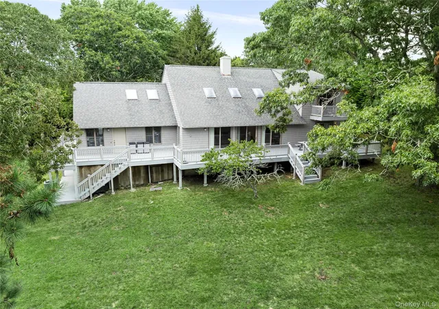 Photo 2 of Single family home for sale at 422 Montauk Hwy, Southampton, NY 11968 | MLS# 1049213 | Listing updated on 2026-10-07