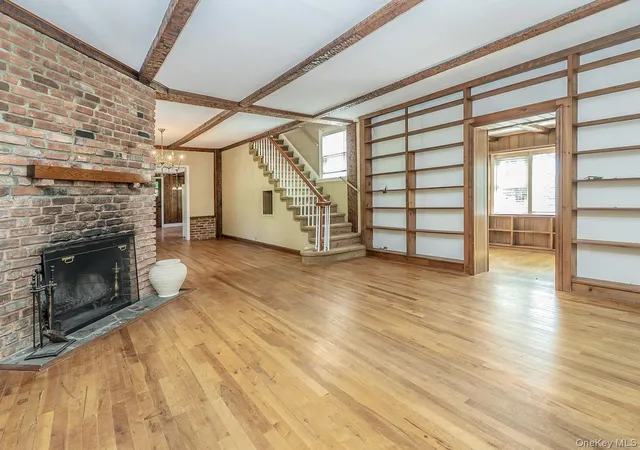 Photo 4 of Single family home for sale at 177 Prospect Ave, Oyster Bay, NY 11579 | MLS# 1049260 | Listing updated on 2026-09-17