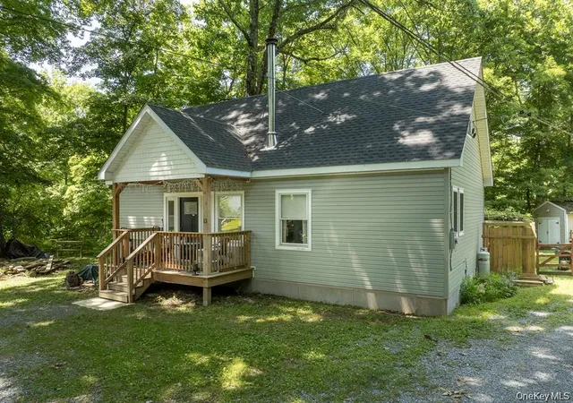 Photo 3 of Single family home for sale at 13-14 Creekside Pl, Pleasant Valley, NY 12569 | MLS# 1049263 | Listing updated on 2026-10-03
