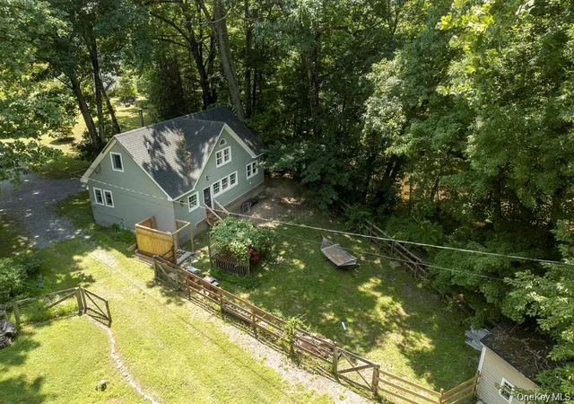 Photo 4 of Single family home for sale at 13-14 Creekside Pl, Pleasant Valley, NY 12569 | MLS# 1049263 | Listing updated on 2026-10-03