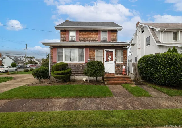 Single family home for sale at 47 Chester Ct, Hempstead, NY 11572 | MLS# 1049271