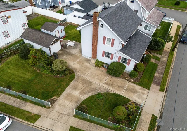 Photo 3 of Single family home for sale at 47 Chester Ct, Hempstead, NY 11572 | MLS# 1049271 | Listing updated on 2026-10-01
