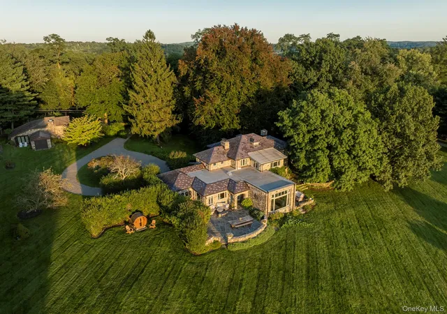 Photo 2 of Mansion for sale at 283 289, 299 Starr Ridge Rd, Southeast, NY 10509 | MLS# 1049294 | Listing updated on 2026-10-07