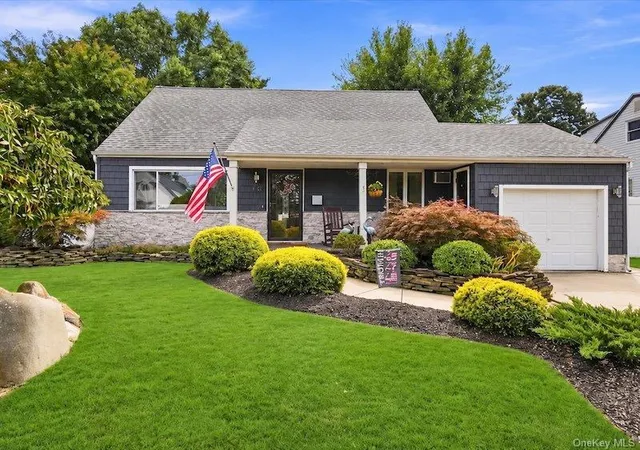 Single family home for sale at 40 Greenwood Dr, Babylon, NY 11703 | MLS# 1049310