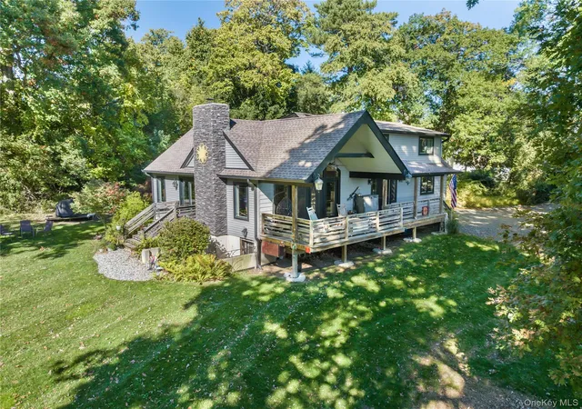 Photo 1 of Single family home for sale at 283 New Hempstead Rd, Clarkstown, NY 10956 | MLS# 1049311 | Listing updated on 2026-10-12