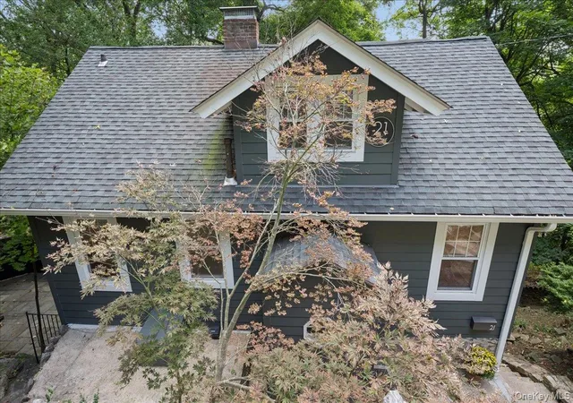 Photo 4 of Single family home for sale at 21 Cliff St, Greenburgh, NY 10706 | MLS# 1049314 | Listing updated on 2026-10-04