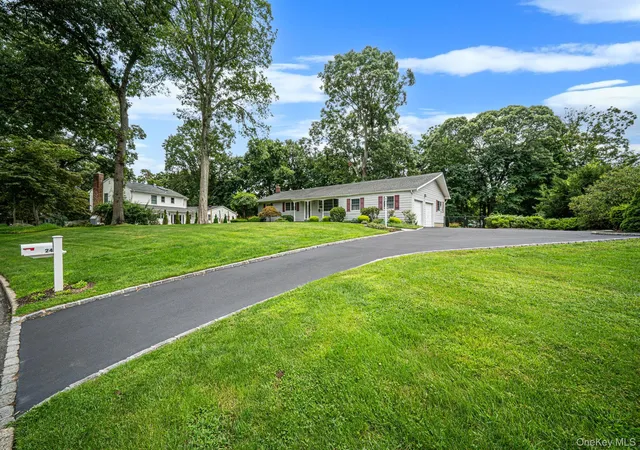 Photo 3 of Single family home for sale at 24 Spruce St, Smithtown, NY 11787 | MLS# 1049318 | Listing updated on 2026-09-22
