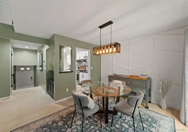 Photo 3 of Sale Pending at 9 Boulder Ln, Lewisboro, NY 10526 | MLS# 1049328 | Listing updated on 2026-10-05