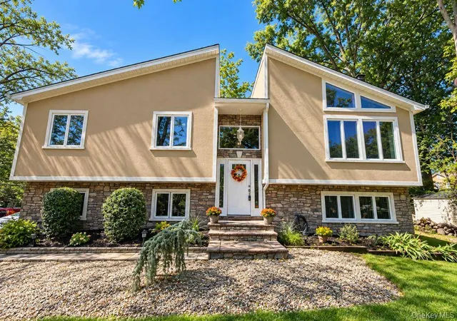 Photo 1 of Single family home for sale at 44 Massachusetts Ave, Clarkstown, NY 10920 | MLS# 1049370 | Listing updated on 2026-09-12