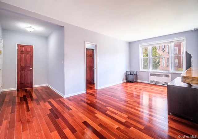 Listing Photo 4 - Condo for sale in building located at 2 Overlook Rd, White Plains, NY 10605 - Unit #2A3