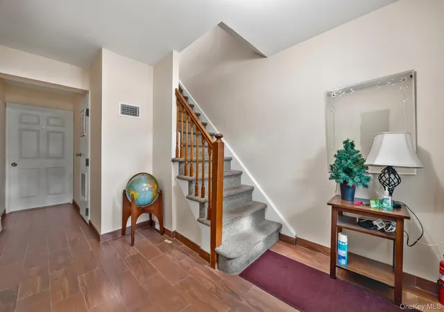 Photo 3 of Sale Pending at 3039 69th Street, New York, NY 11377 | MLS# 1049381 | Listing updated on 2026-10-08