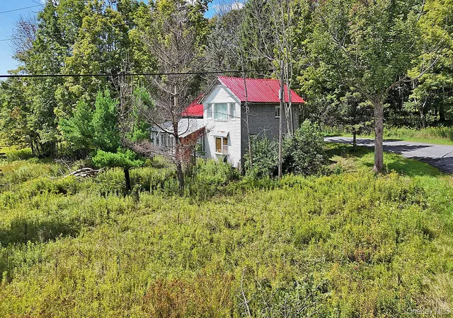 Photo 2 of Single family home for sale at 3994 Klondike Rd, Hancock, NY 12760 | MLS# 1049387 | Listing updated on 2026-09-16