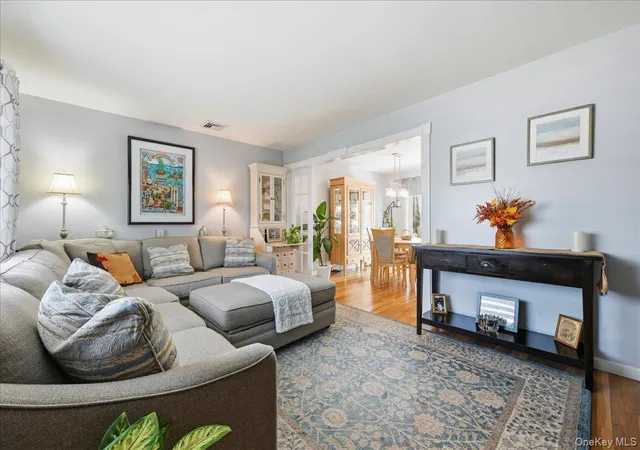 Photo 4 of Sale Pending at 809 Garden Dr, Hempstead, NY 11010 | MLS# 1049391 | Listing updated on 2026-10-13