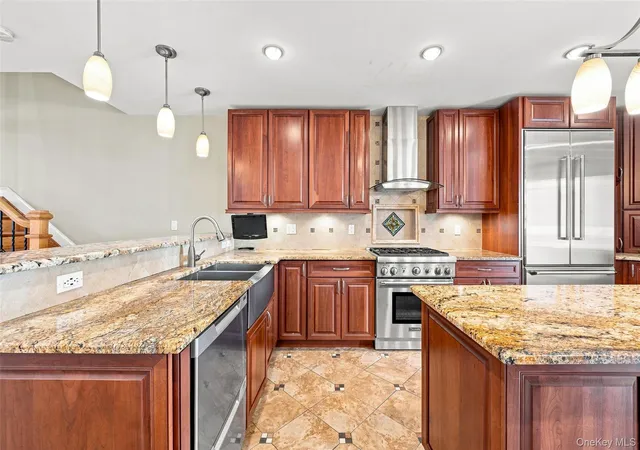 Photo 3 of Multi family home for sale at 117 President St, New York, NY 11231 | MLS# 1049420 | Listing updated on 2026-09-22