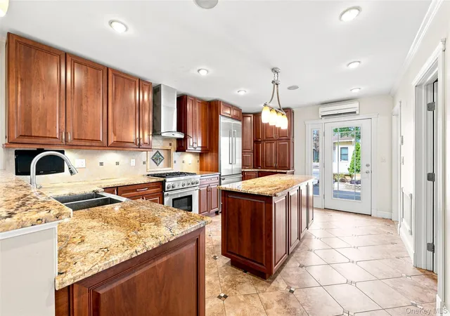Listing Photo 4 - Condo for sale in building located at 117 President St, New York, NY 11231