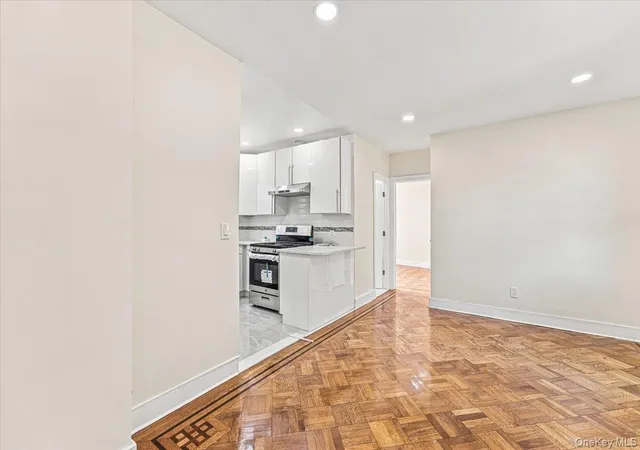 Listing Photo 5 - Condo for sale in building located at 8402 Smedley St, New York, NY 11435