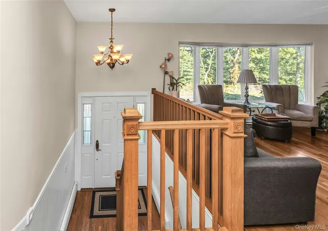 Photo 3 of Single family home for sale at 160 Overlook Dr, Islip, NY 11730 | MLS# 1049430 | Listing updated on 2026-10-06