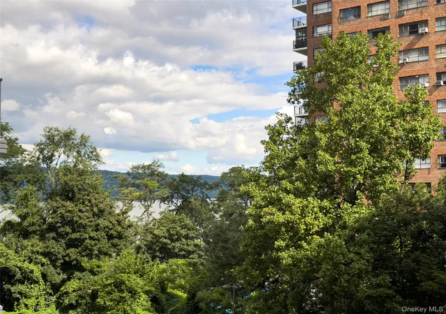 Condo for sale at 2621 Palisade Ave #1G, New York, NY 10463 | MLS# 1049433