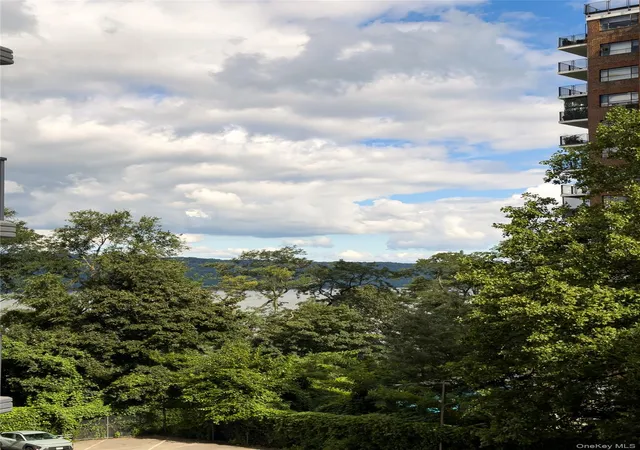 Photo 1 of House for sale at 2621 Palisade Ave #1G, New York, NY 10463 | MLS# 1049433 | Listing updated on 2026-09-16