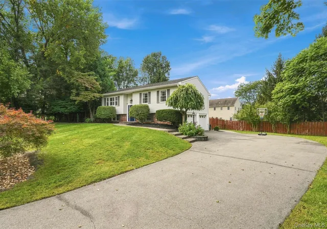 Photo 2 of Single family home for sale at 4 Aspen Ct, Wappinger, NY 12590 | MLS# 1049463 | Listing updated on 2026-09-12