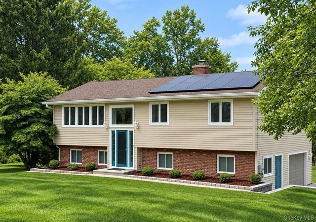 Photo 1 of Single family home for sale at 10 Karen Dr, Monroe, NY 10950 | MLS# 1049487 | Listing updated on 2026-09-12
