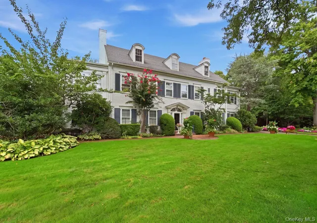 Photo 3 of Mansion for sale at 150 Ocean Ave, Lawrence, NY 11559 | MLS# 1049507 | Listing updated on 2026-10-08