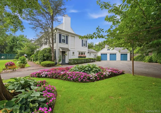 Photo 3 of Single family home for sale at 150 Ocean Ave, Lawrence, NY 11559 | MLS# 1049507 | Listing updated on 2026-10-08