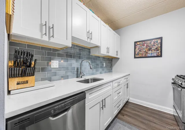 Photo 2 of Condo for sale at 1 Consulate Dr #2H, Eastchester, NY 10707 | MLS# 1049512 | Listing updated on 2026-09-19