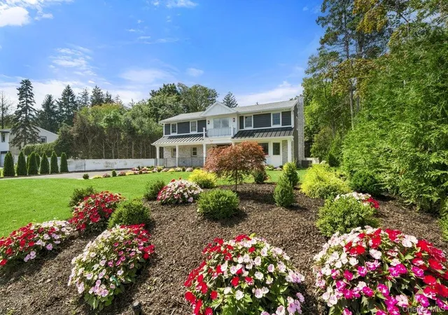 Photo 1 of Single family home for sale at 3 Aron Dr, Oyster Bay, NY 11797 | MLS# 1049514 | Listing updated on 2026-09-12